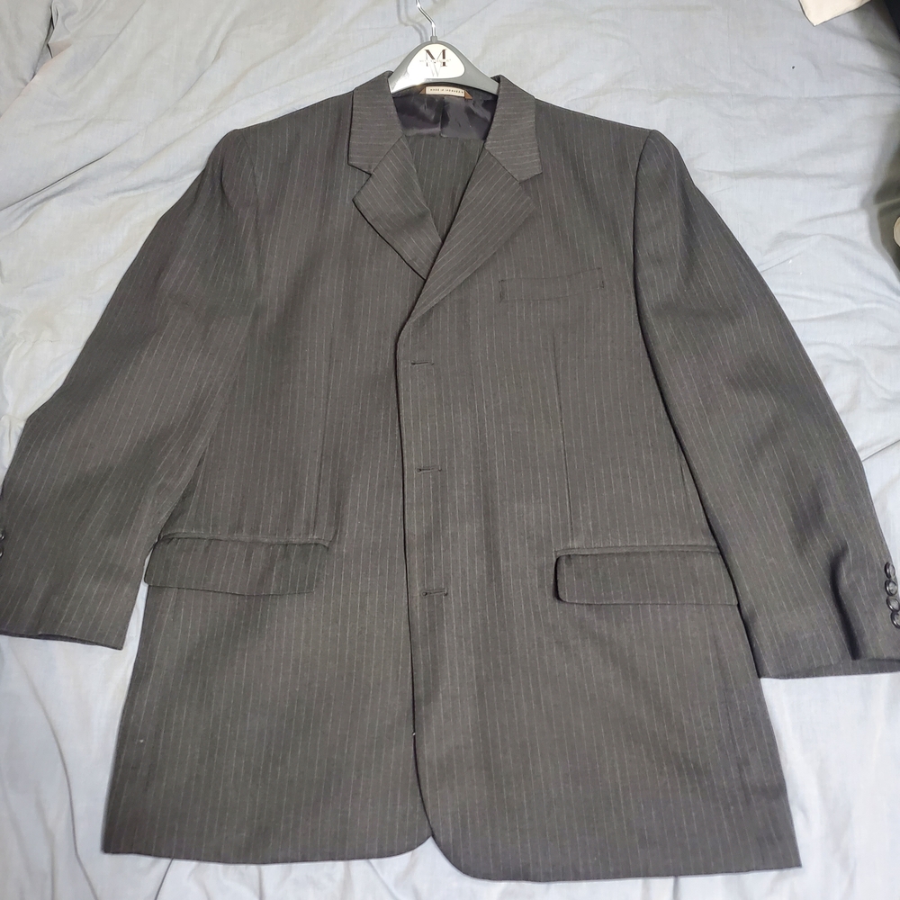 Merona Men's Gray Pinstripe Suit Jacket With Matching Pants.